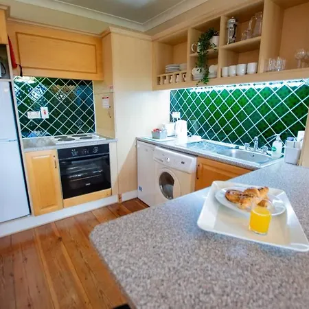 310 - The Carrowbeg At The Harbour Mills By Shortstays Westport