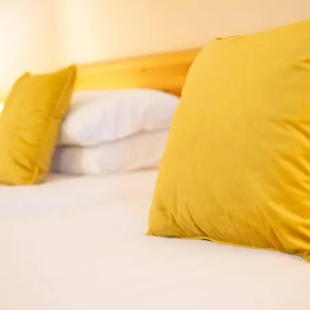 310 - The Carrowbeg At The Harbour Mills By Shortstays * Westport