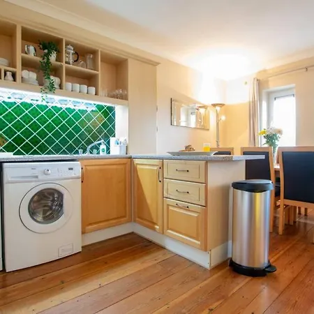 310 - The Carrowbeg At The Harbour Mills By Shortstays *