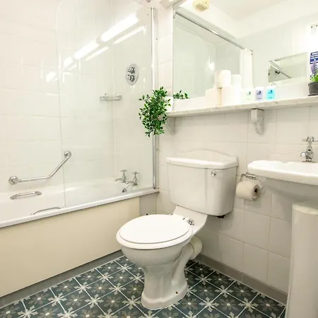 310 - The Carrowbeg At The Harbour Mills By Shortstays Westport