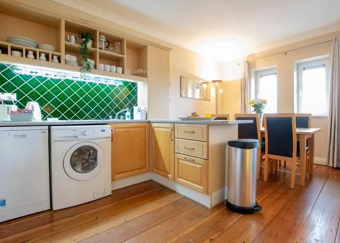 310 - The Carrowbeg At The Harbour Mills By Shortstays *