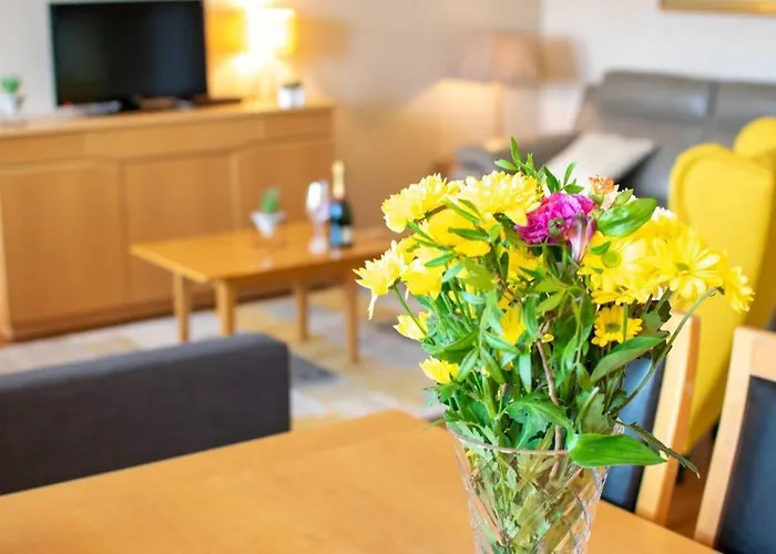 Апартаменты 310 - The Carrowbeg At The Harbour Mills By Shortstays *