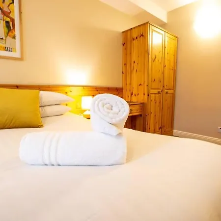 公寓 310 - The Carrowbeg At The Harbour Mills By Shortstays *