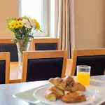 310 - The Carrowbeg At The Harbour Mills By Shortstays *